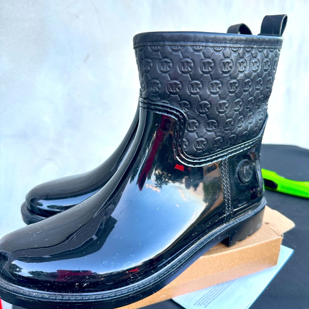 Michael Kors Women Blakely Logo Embossed Ankle Rain Boot Black